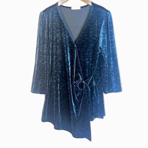 Beacon Apparel Green Velvet Faux Wrap w/ Ring Vneck Blouse Size 2X